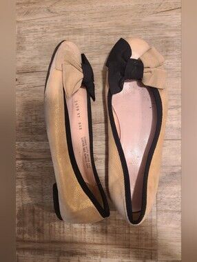 FERCA 81 Italy Metallic Gold Textured Leather Ballet Flats Black Bow Accent 37
